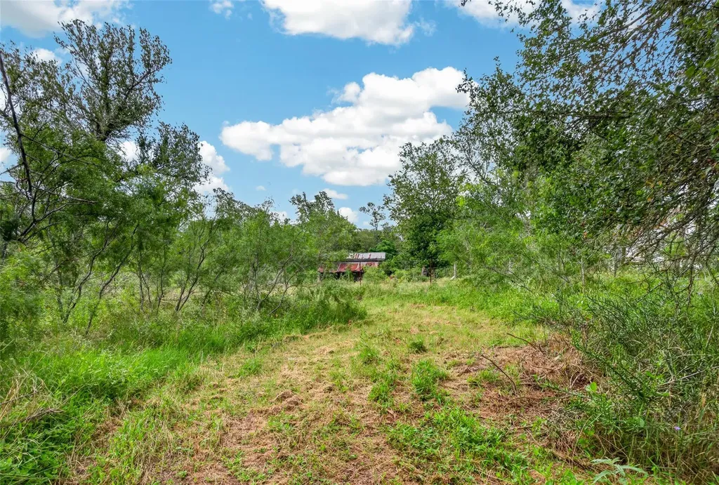 266 Beaver Road Elgin TX 78621