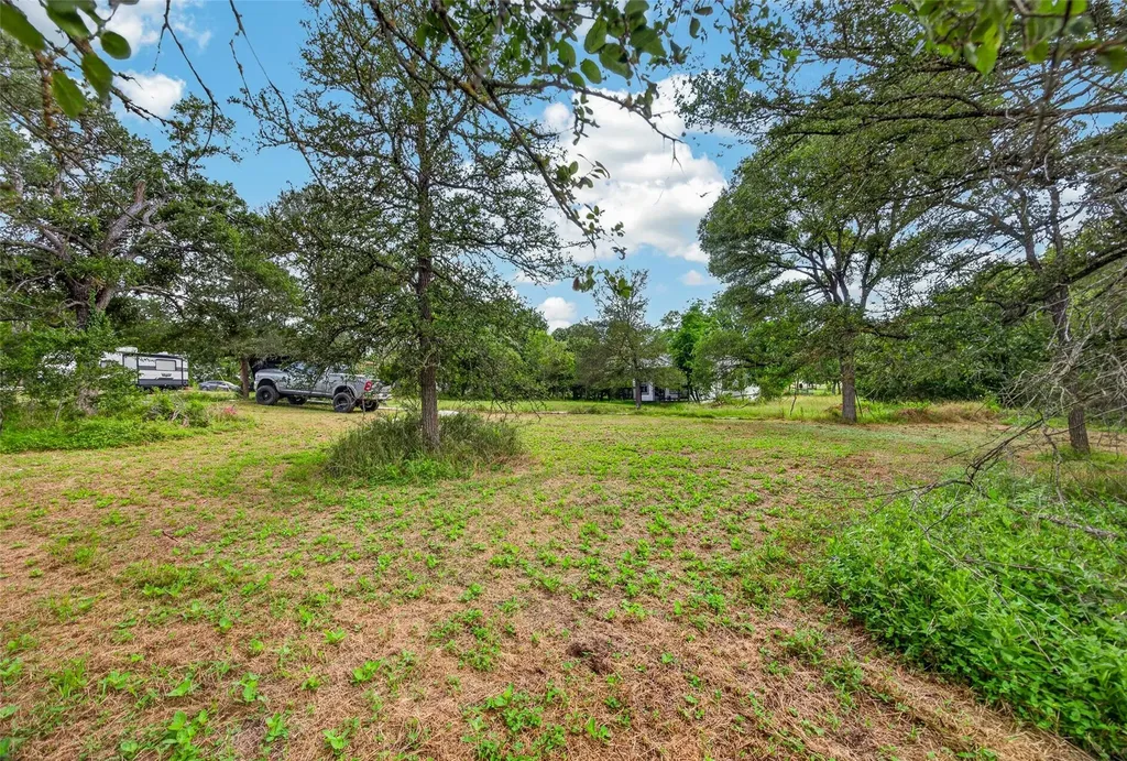 266 Beaver Road Elgin TX 78621