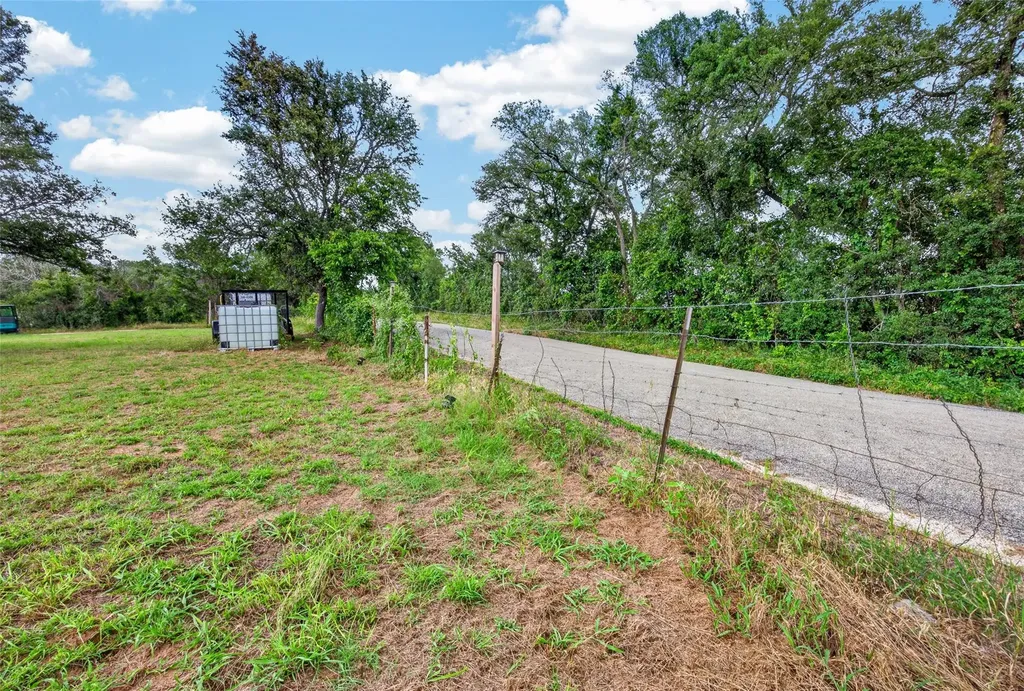 266 Beaver Road Elgin TX 78621