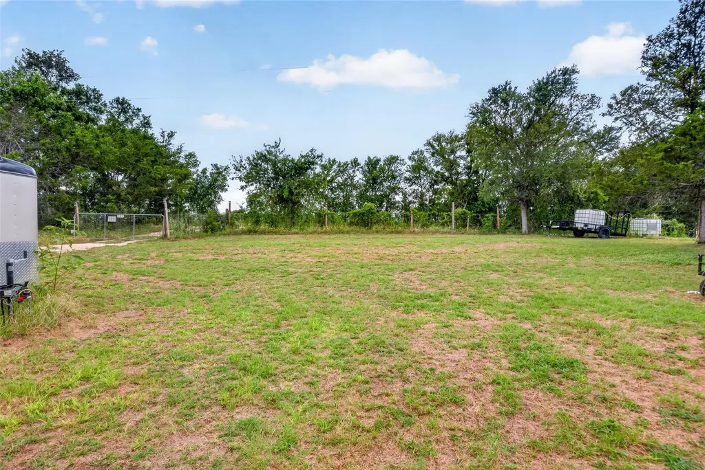 266 Beaver Road Elgin TX 78621