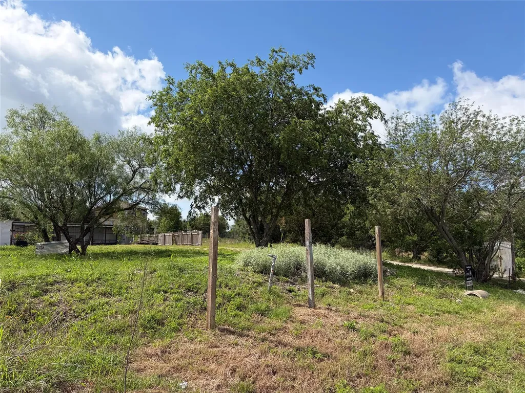 207 Cresthill Causeway Kyle TX 78640
