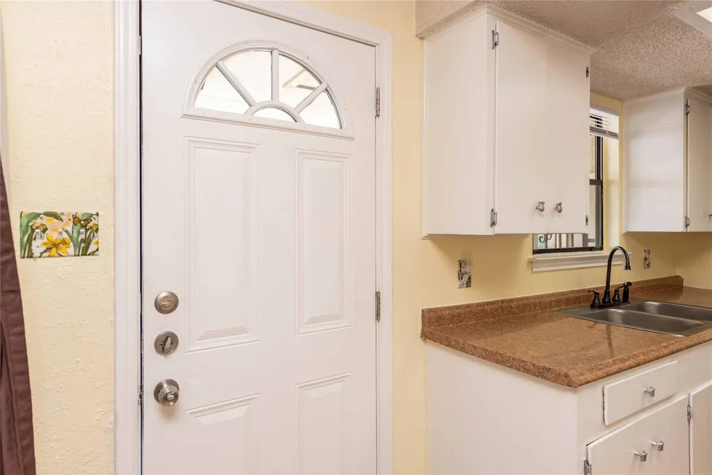 5006 Sara Drive Austin TX 78721