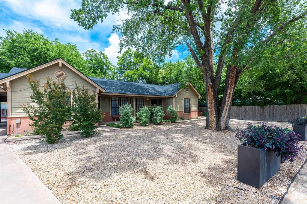 5006 Sara Drive Austin TX 78721