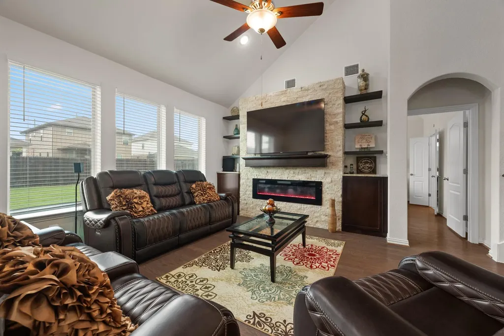 145 Findley Avenue Leander TX 78641