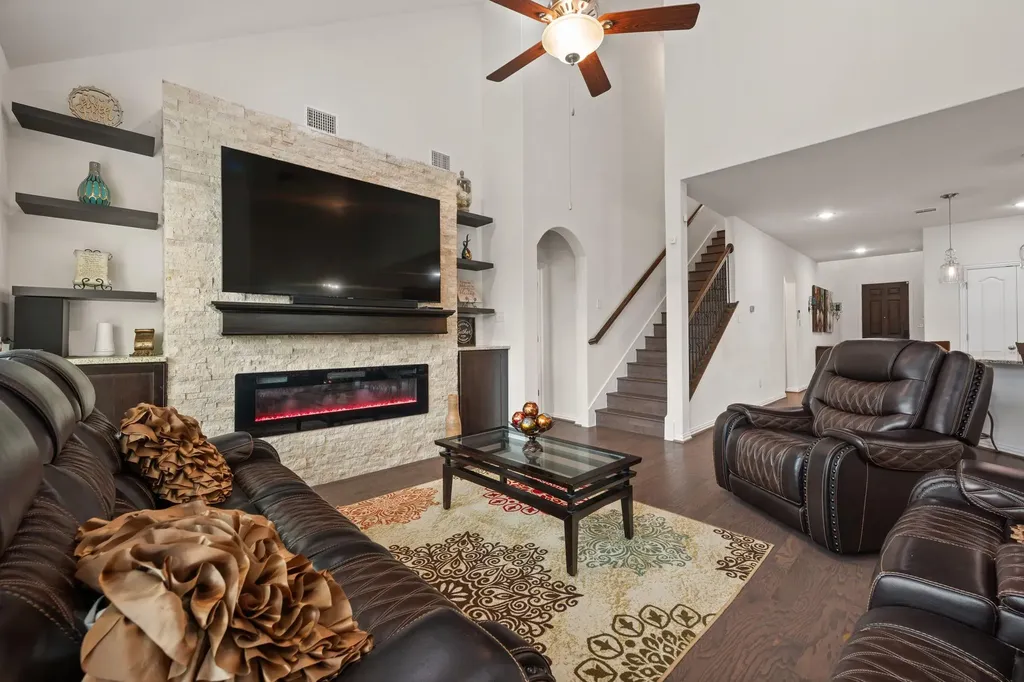 145 Findley Avenue Leander TX 78641