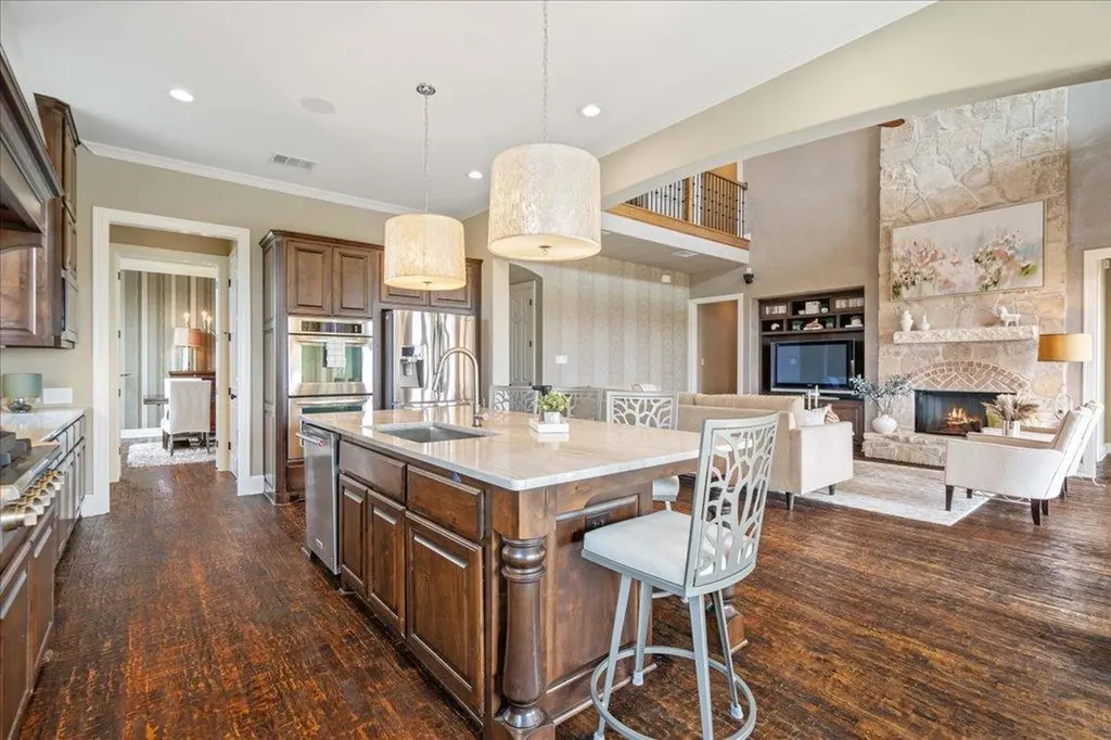 457 Santaluz Lane Austin TX 78732