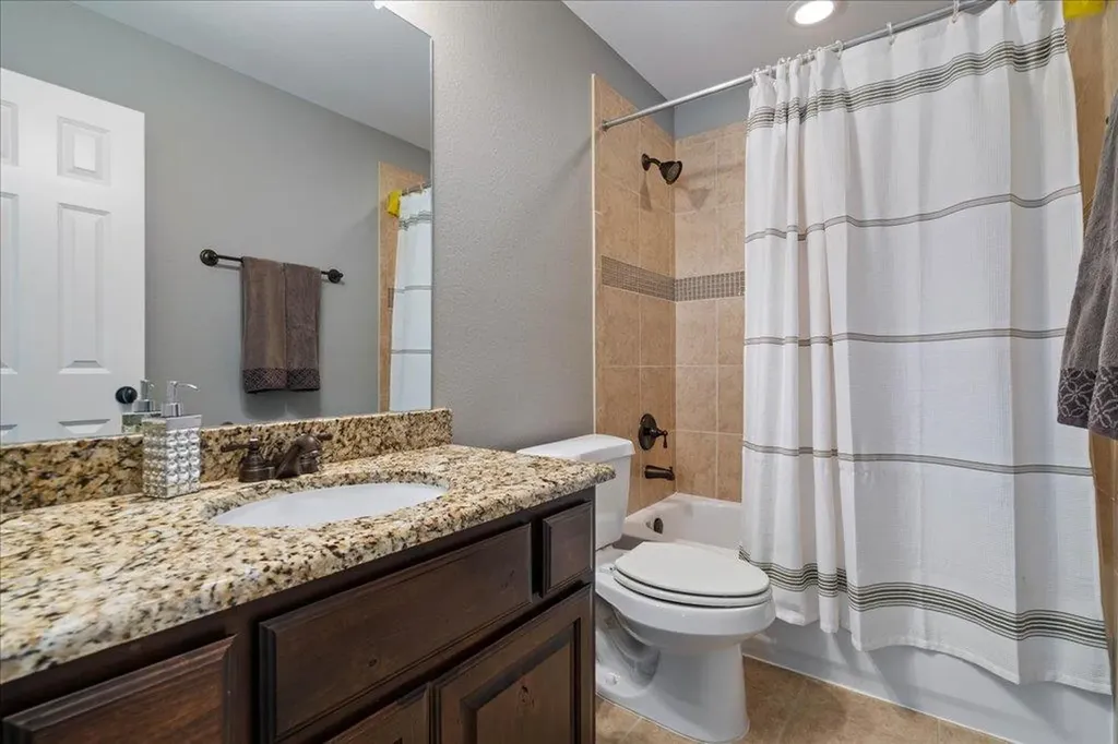 457 Santaluz Lane Austin TX 78732