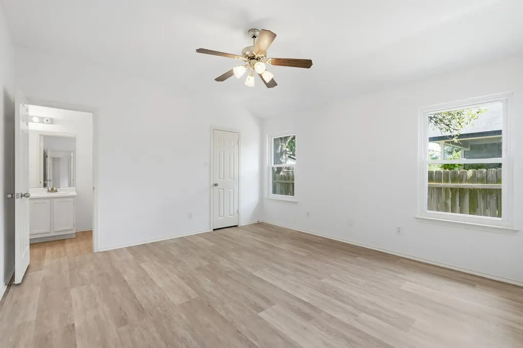 8829 Francia Trail Austin TX 78748