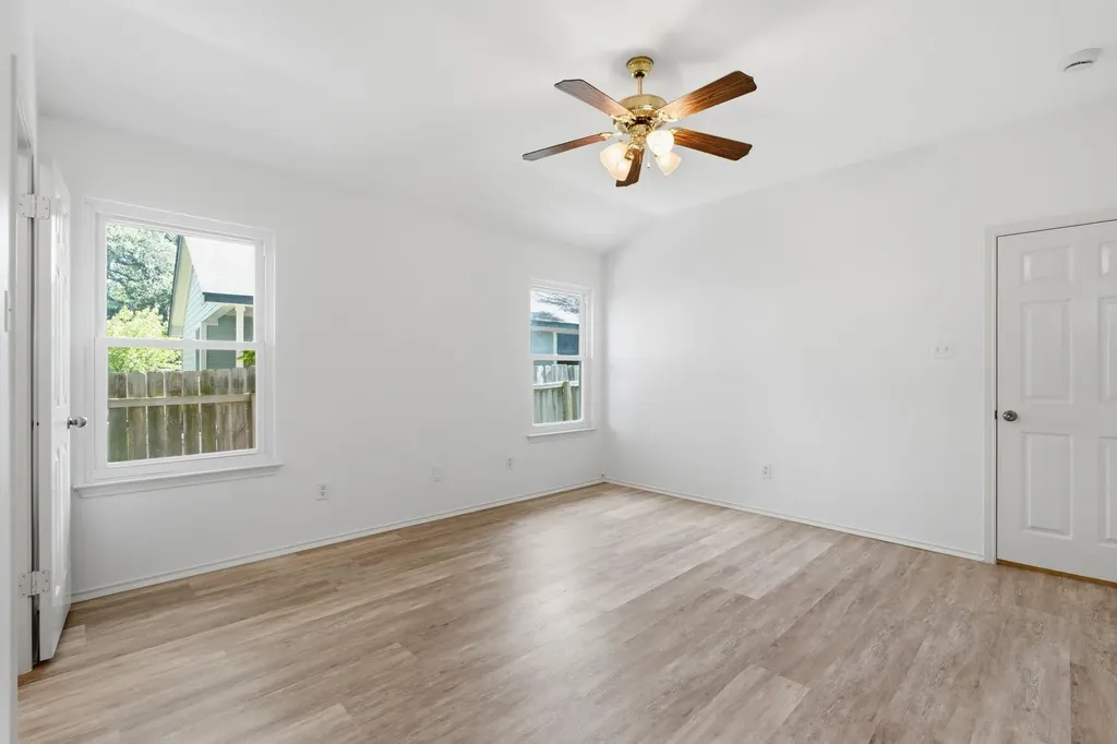 8829 Francia Trail Austin TX 78748