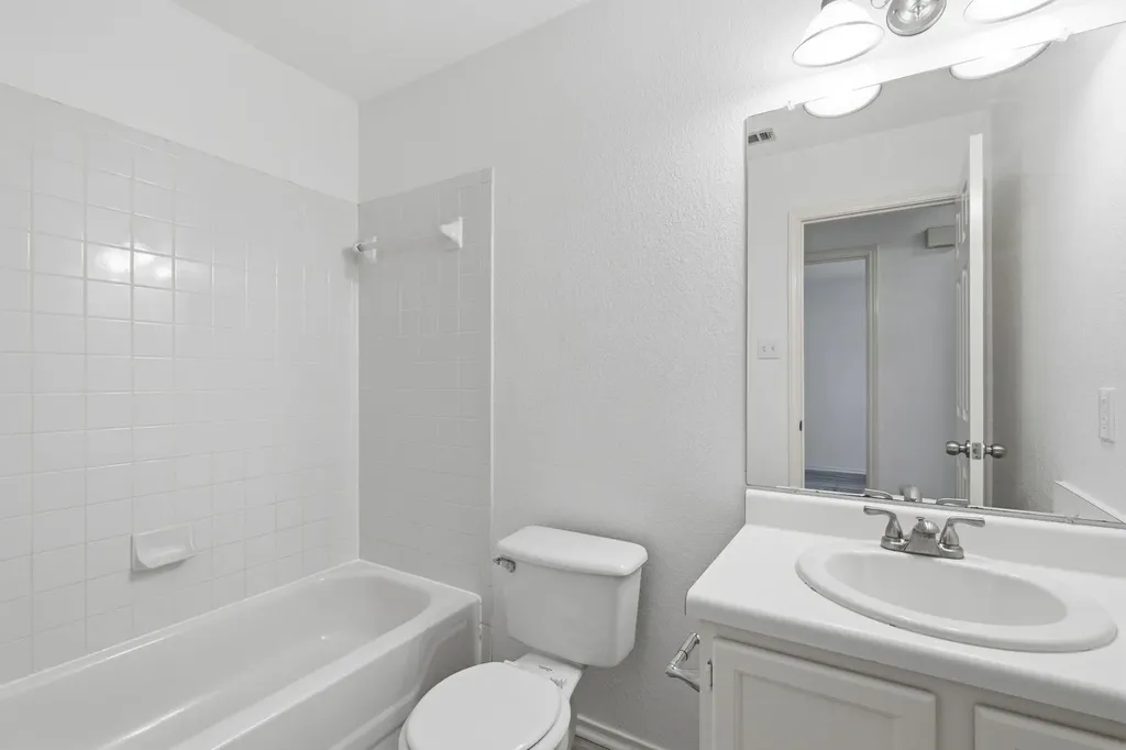 8829 Francia Trail Austin TX 78748