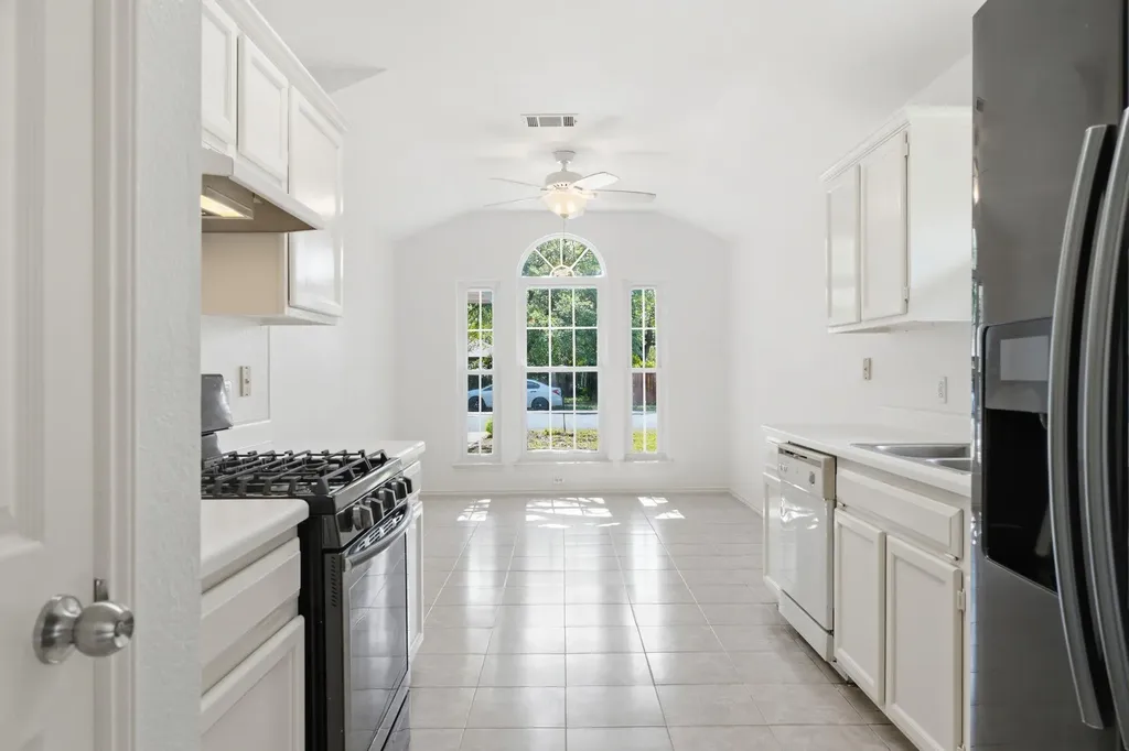 8829 Francia Trail Austin TX 78748