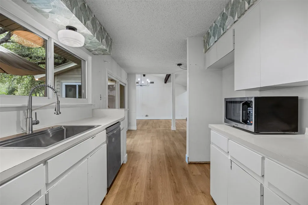 12902 Trailwood Road Austin TX 78727