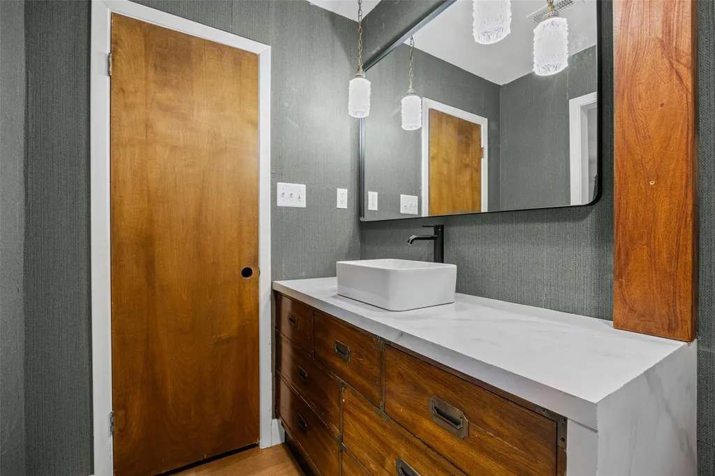 12902 Trailwood Road Austin TX 78727