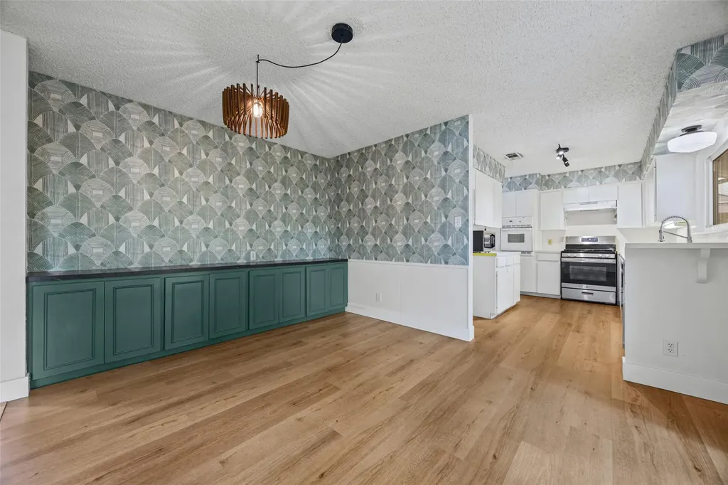 12902 Trailwood Road Austin TX 78727