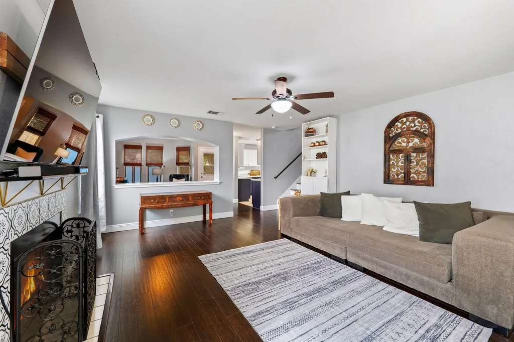 703 Sparkling Brook Lane Leander TX 78641