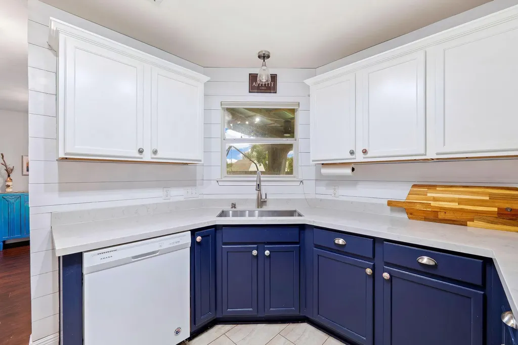 703 Sparkling Brook Lane Leander TX 78641