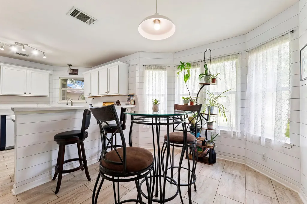 703 Sparkling Brook Lane Leander TX 78641