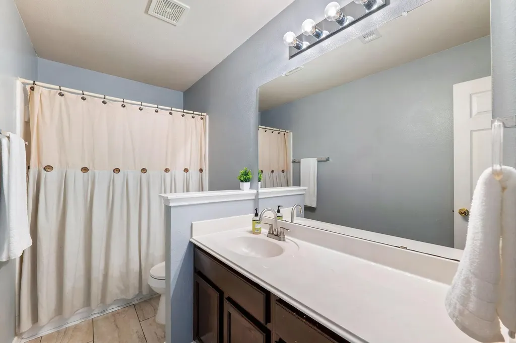 703 Sparkling Brook Lane Leander TX 78641