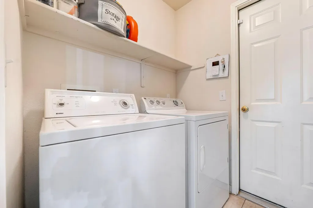 703 Sparkling Brook Lane Leander TX 78641