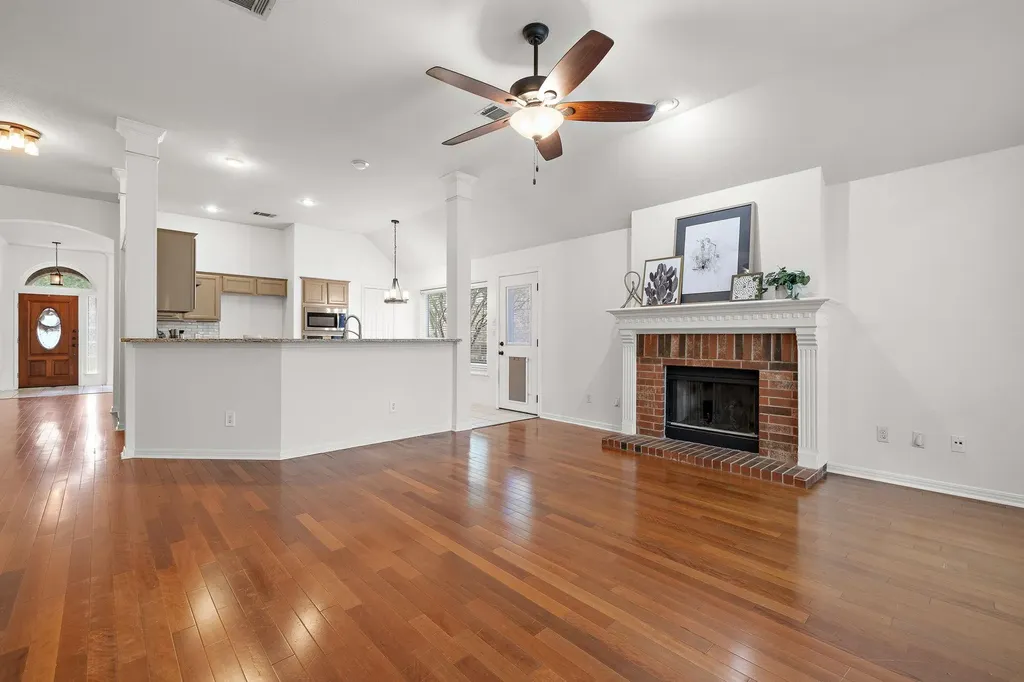 12713 Cinchring Lane Austin TX 78727