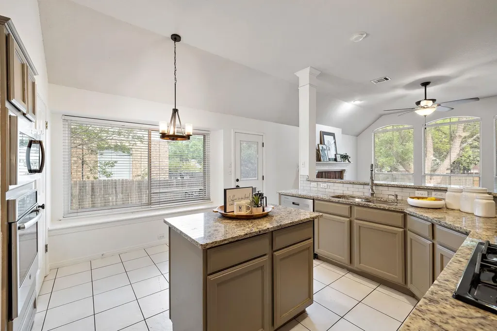 12713 Cinchring Lane Austin TX 78727