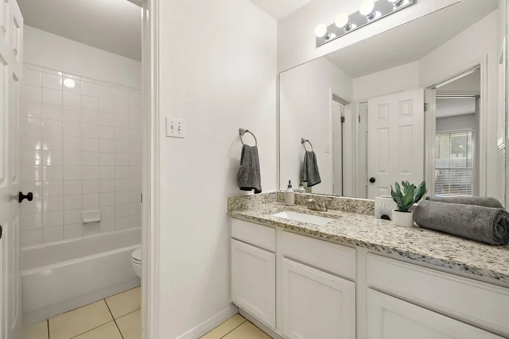 12713 Cinchring Lane Austin TX 78727