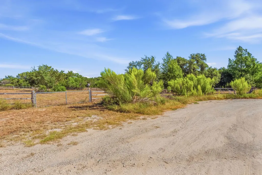 10400 Lake Park Drive Dripping Springs TX 78620