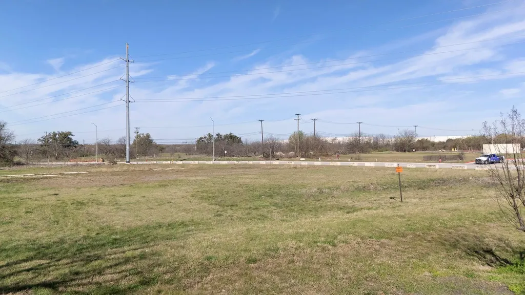 1990 Ih 35 Highway N Round Rock TX 78681