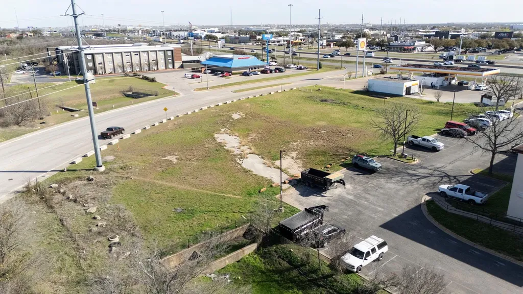 1990 Ih 35 Highway N Round Rock TX 78681