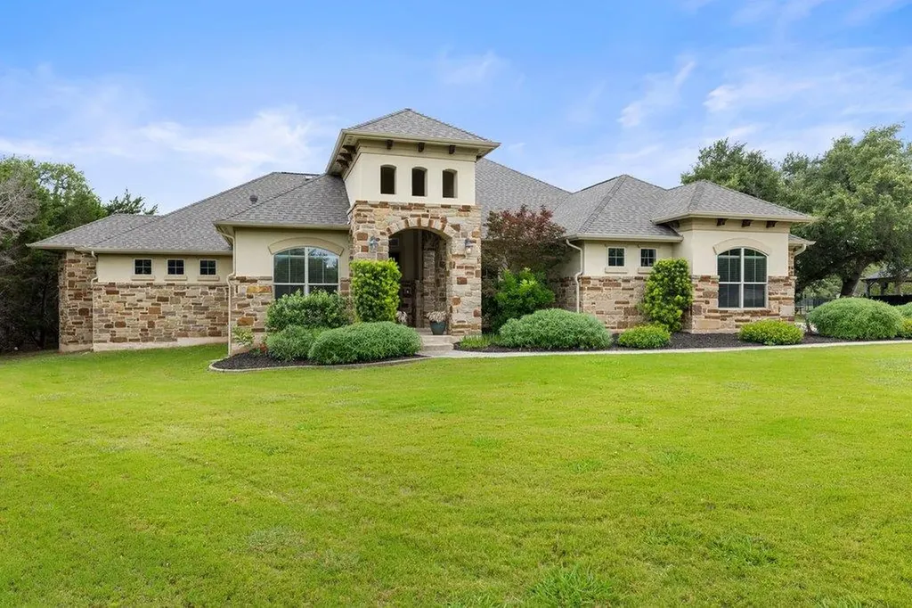 265 Magnolia Blossom Cove Driftwood TX 78619