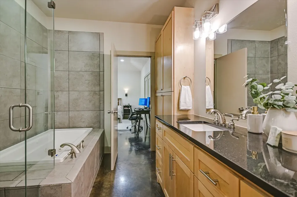 5815 Duval Street Austin TX 78752
