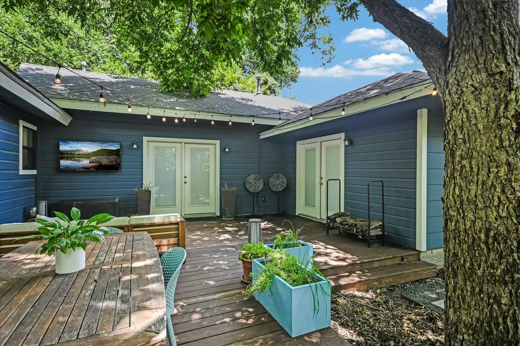 5815 Duval Street Austin TX 78752