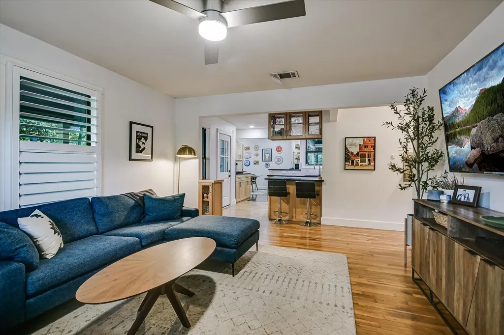 5815 Duval Street Austin TX 78752