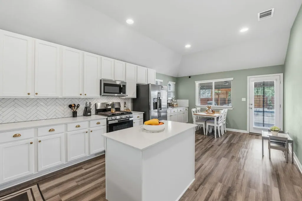 2529 Choctaw Place Leander TX 78641