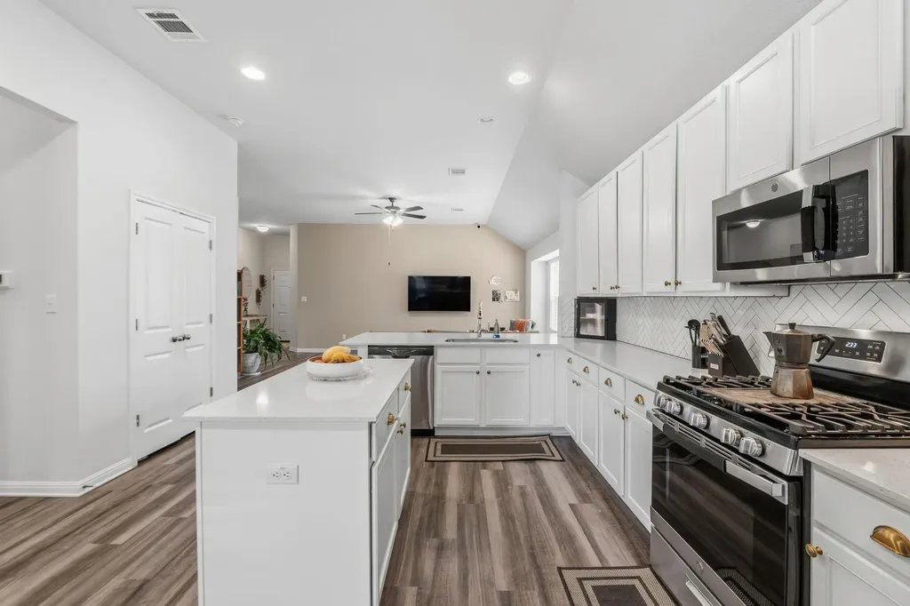 2529 Choctaw Place Leander TX 78641