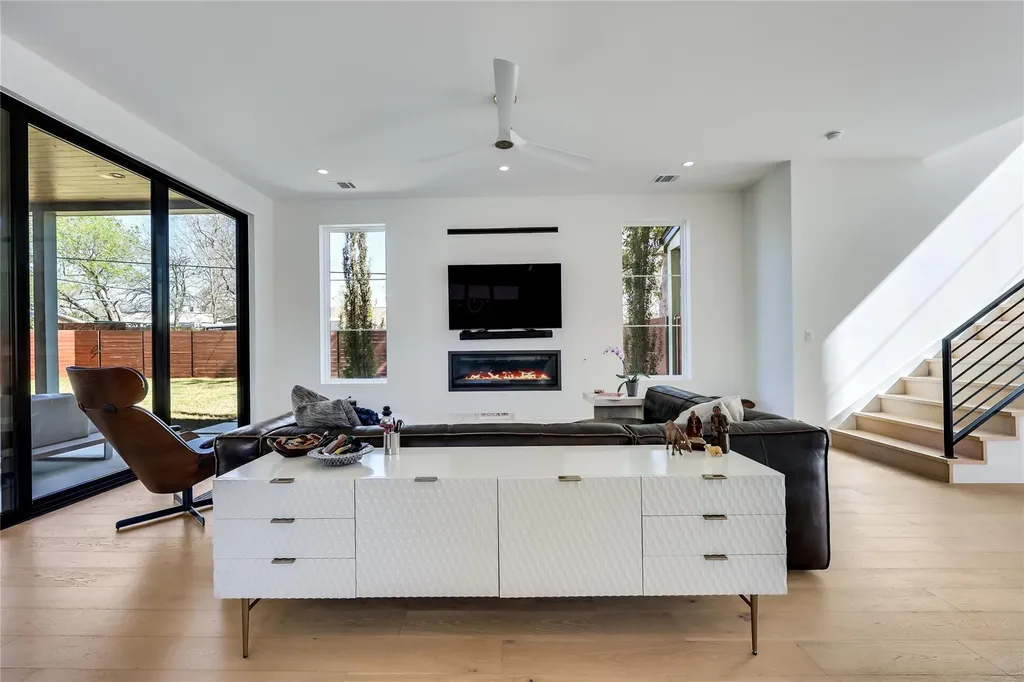 4600 Gillis Street Austin TX 78745