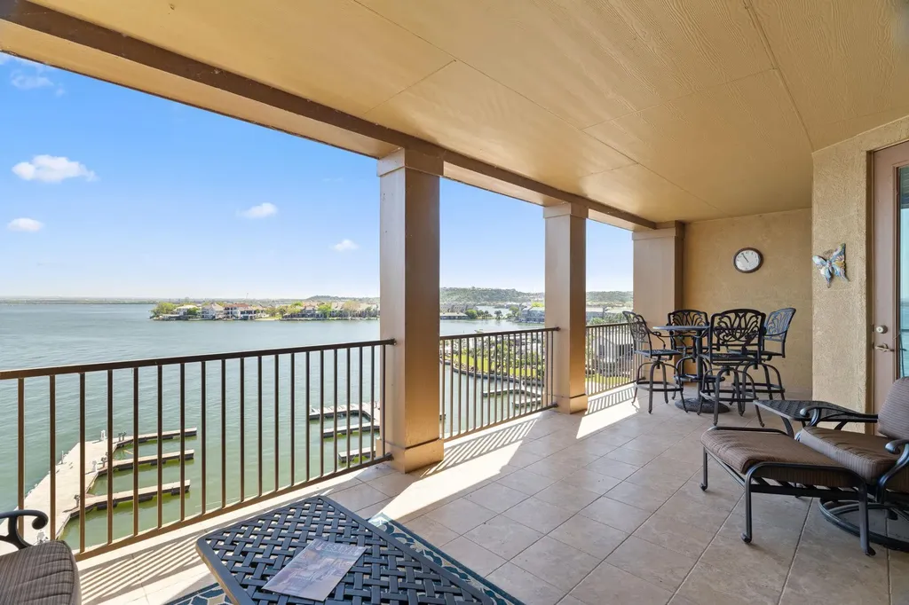 1001 The Cape Horseshoe Bay TX 78657