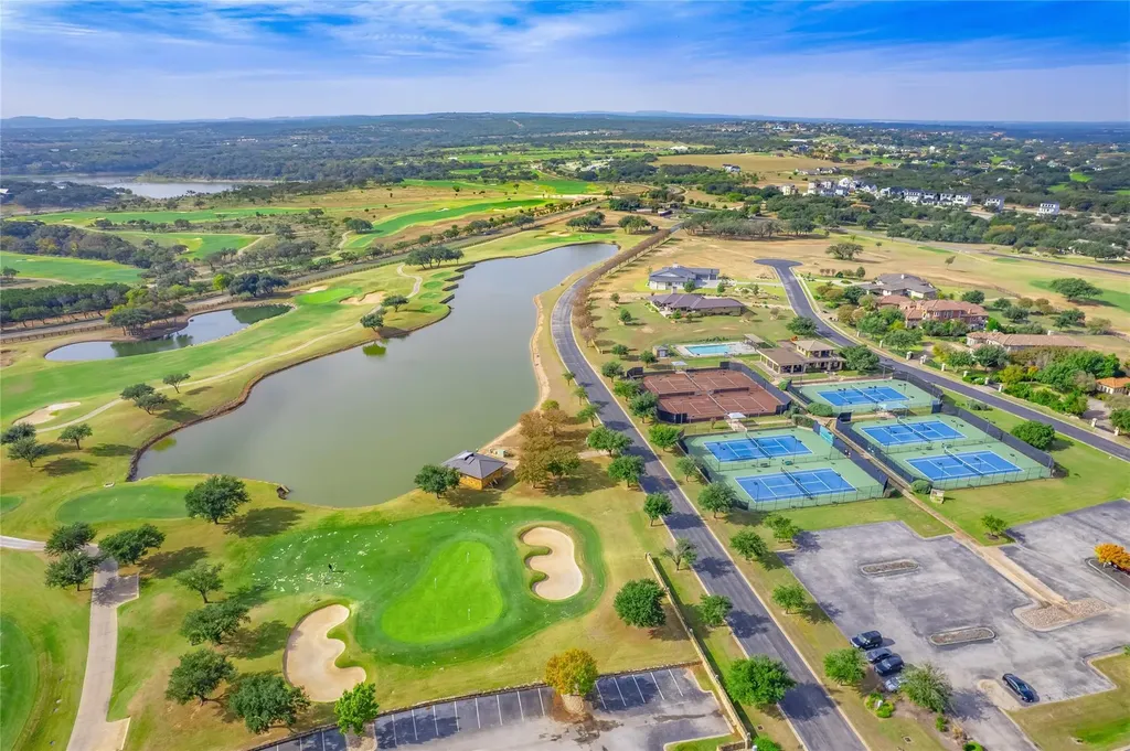 1416 Kahala Sunset Drive Spicewood TX 78669