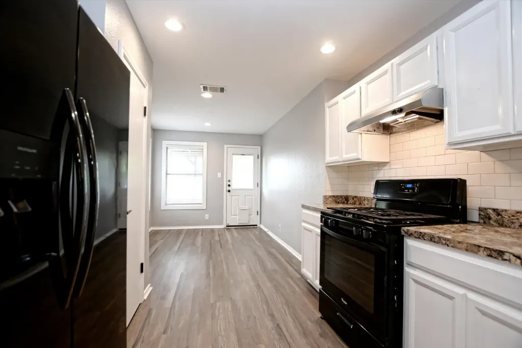 400 Ashbury Drive Leander TX 78641