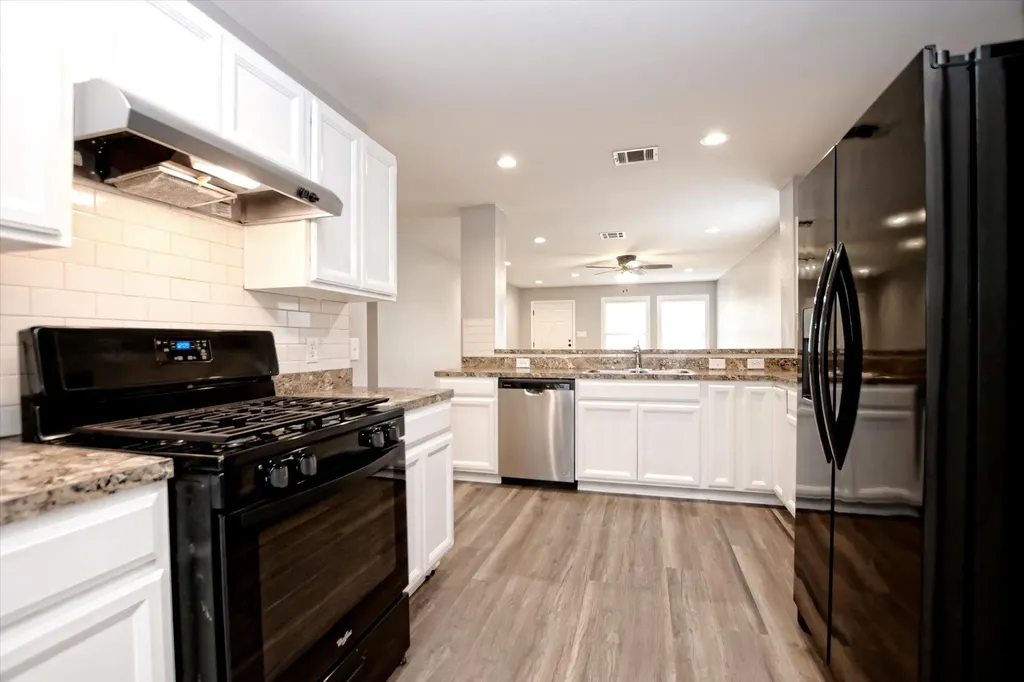 400 Ashbury Drive Leander TX 78641