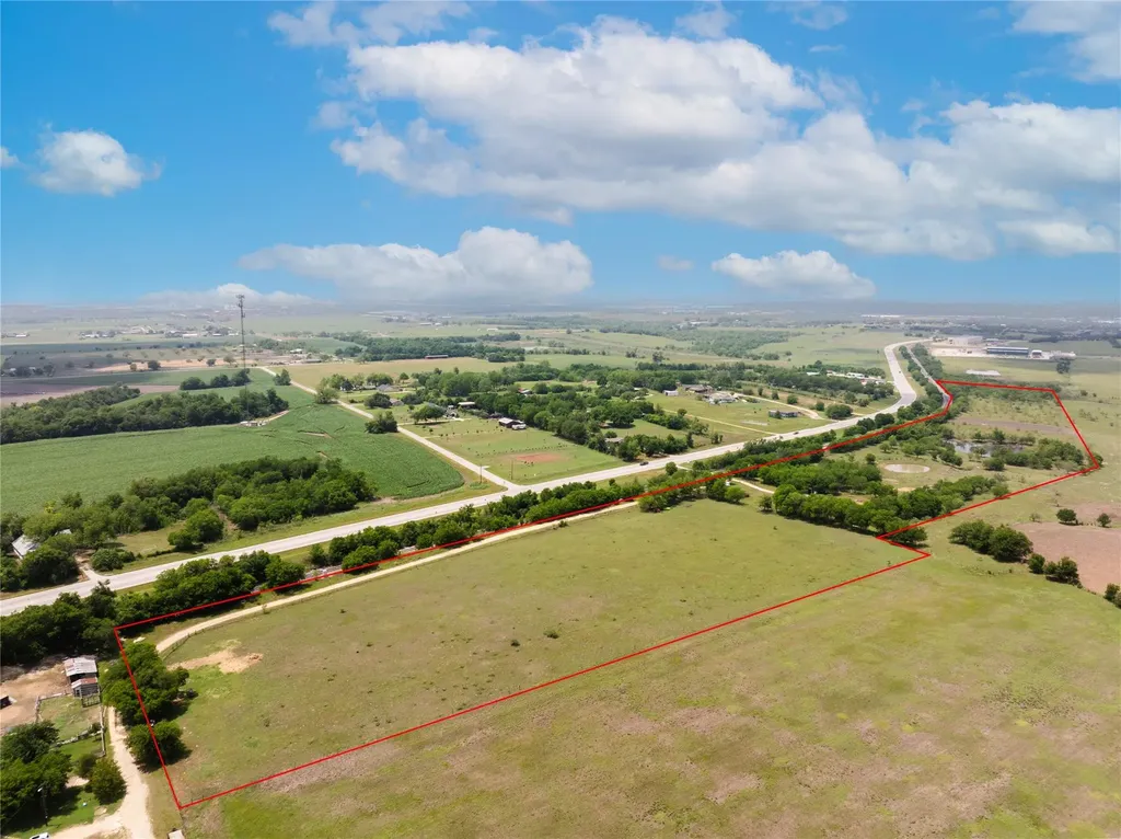 2901 And 2973 S Main Street Taylor TX 76574