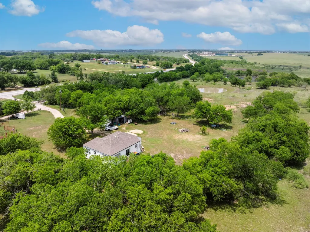 2901 And 2973 S Main Street Taylor TX 76574
