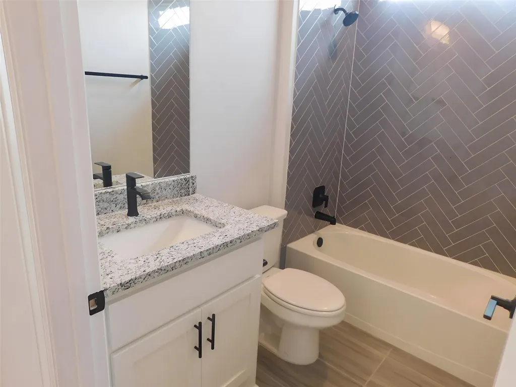 11808 Dillon Falls Drive Austin TX 78747