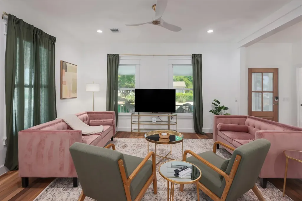 1701 Willow Street Austin TX 78702