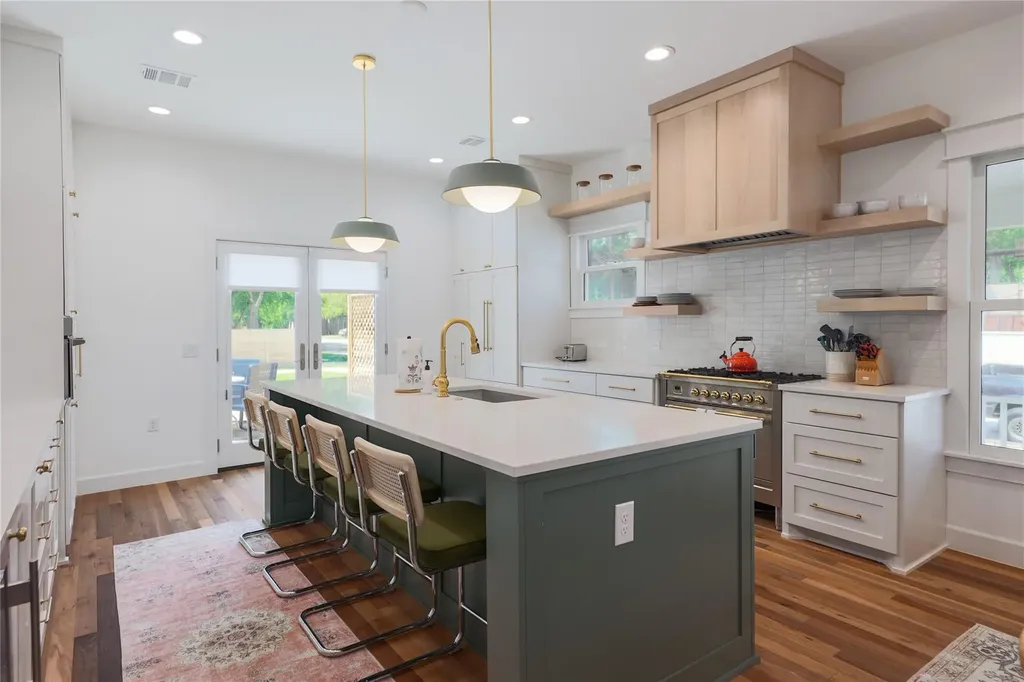 1701 Willow Street Austin TX 78702