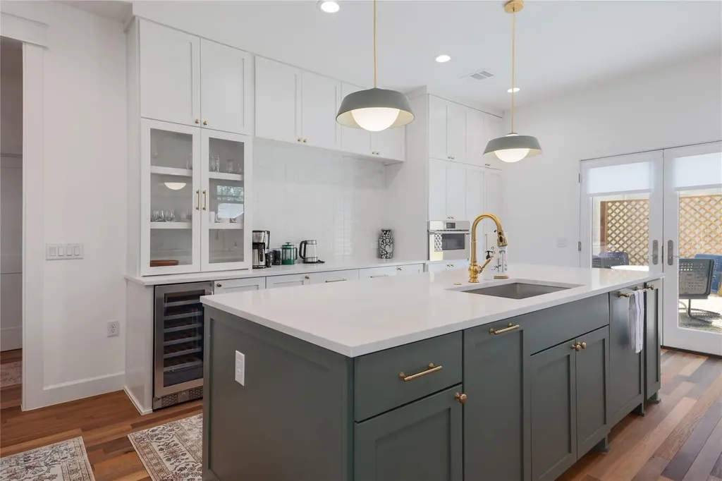 1701 Willow Street Austin TX 78702