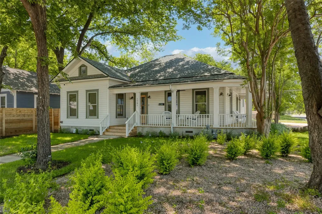 1701 Willow Street Austin TX 78702