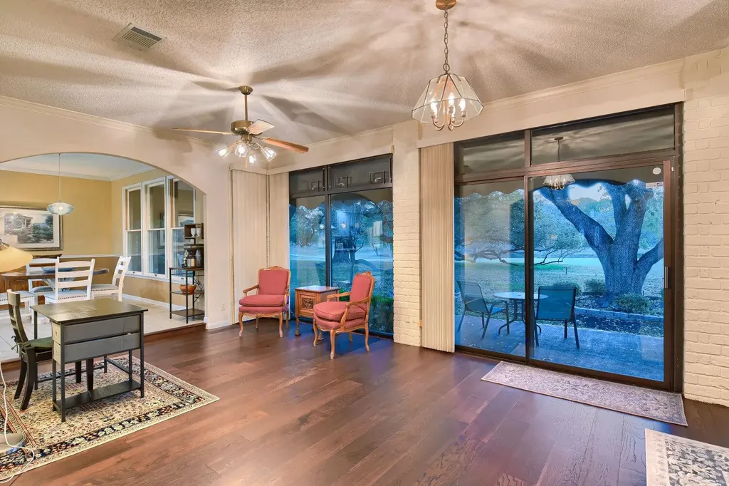 10904 Legends Lane Austin TX 78747