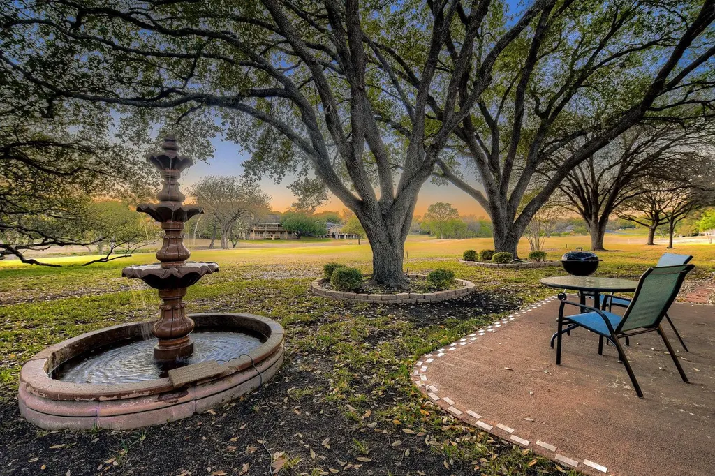 10904 Legends Lane Austin TX 78747