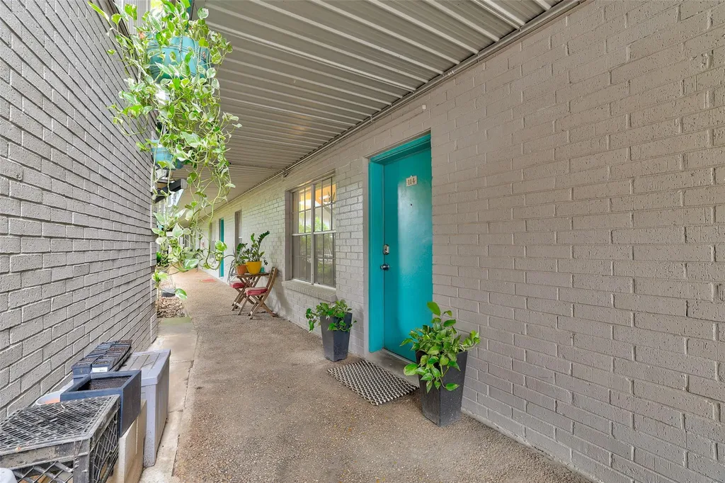300 Crockett Street Austin TX 78704